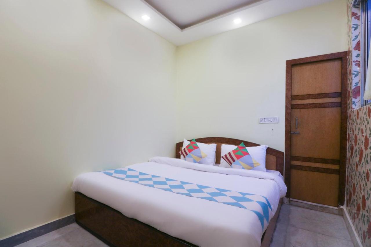 Hotel O Home Cozy Studio Collage Square Hotel Maya International Near St. Thomas'S Church Kolkata Exterior photo
